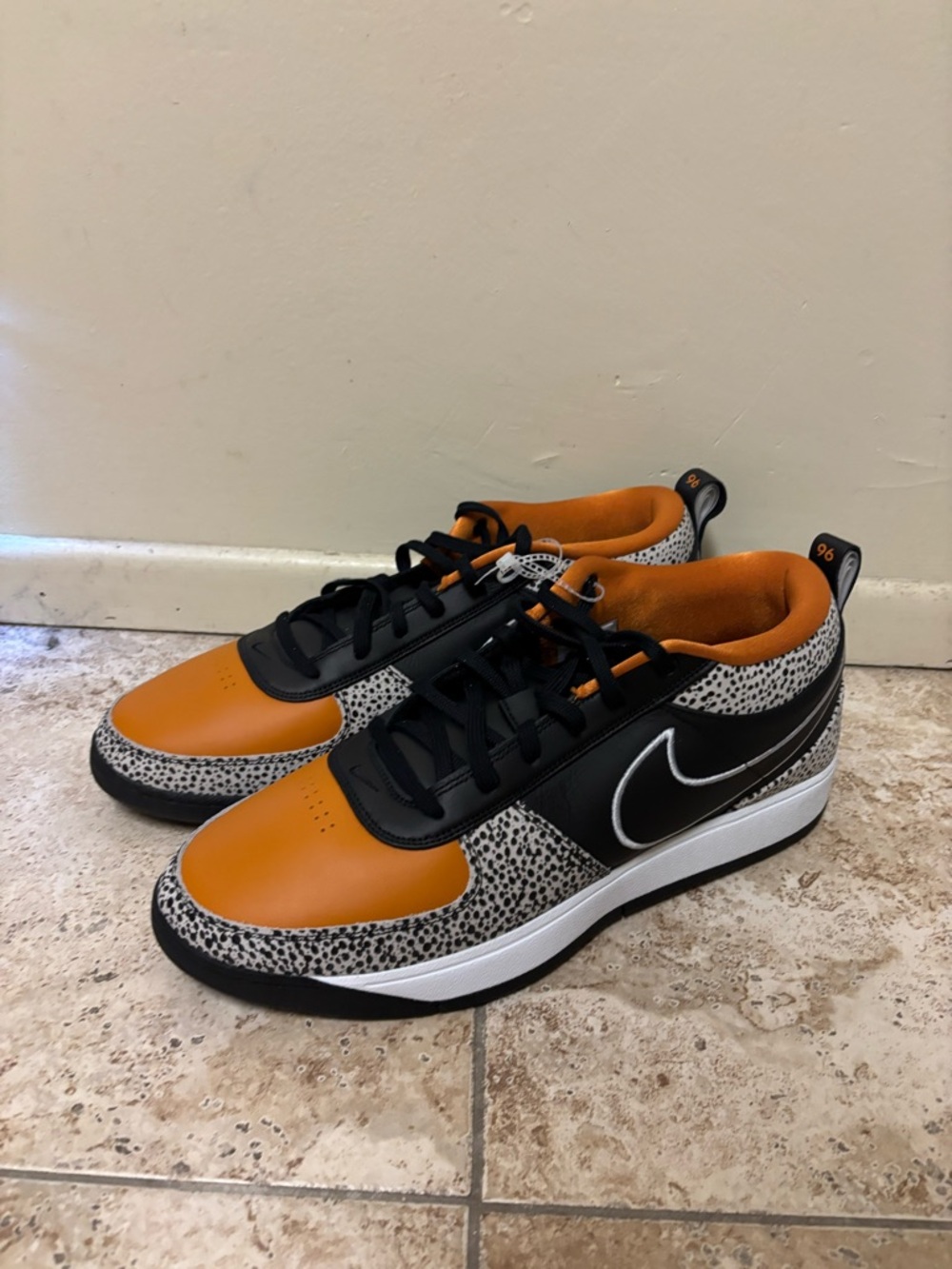 NEW Nike Book 1 NAS Air Safari Sz 16/17 Devin Booker Basketball Shoes HV2096-001